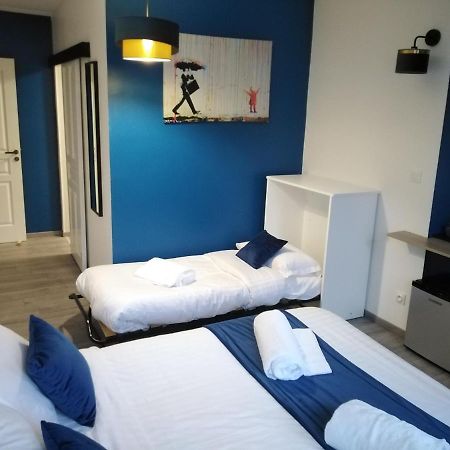 Hotel Les Remparts La Madelaine-sous-Montreuil Esterno foto
