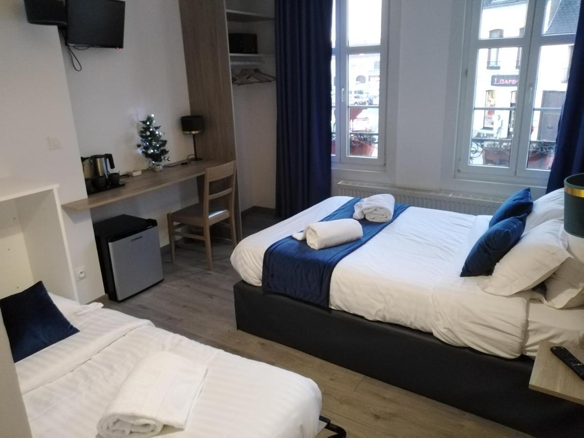 Hotel Les Remparts La Madelaine-sous-Montreuil Esterno foto
