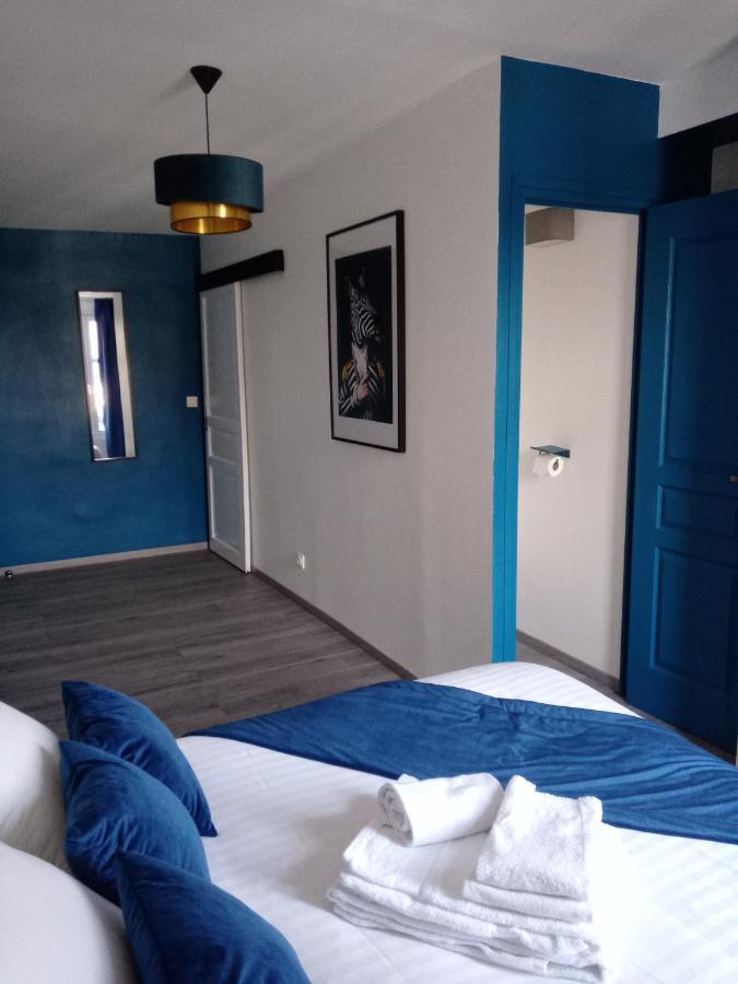 Hotel Les Remparts La Madelaine-sous-Montreuil Esterno foto
